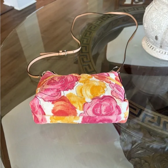 🩷💛COACH ASHLEY SMALL FLORAL CANVAS & LEATHER CROSSBODY/SHOULDER BAG!🩷💛 - Picture 5 of 8